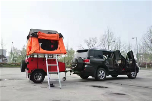 帳篷車遠(yuǎn)景